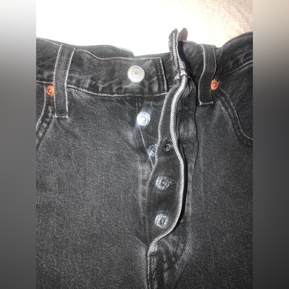 Levi’s 501 High Waist Button Fly Cutoff Jean Shorts women’s 30” Black Daisy Duke - Picture 5 of 12